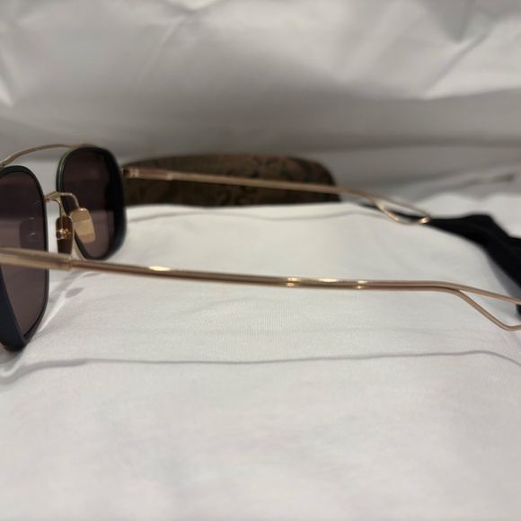 NEW! DITA SYSTEM-ONE DTS103-02-GLD-MID Gold frames w/ Brown Gradient Lens - Picture 5 of 8